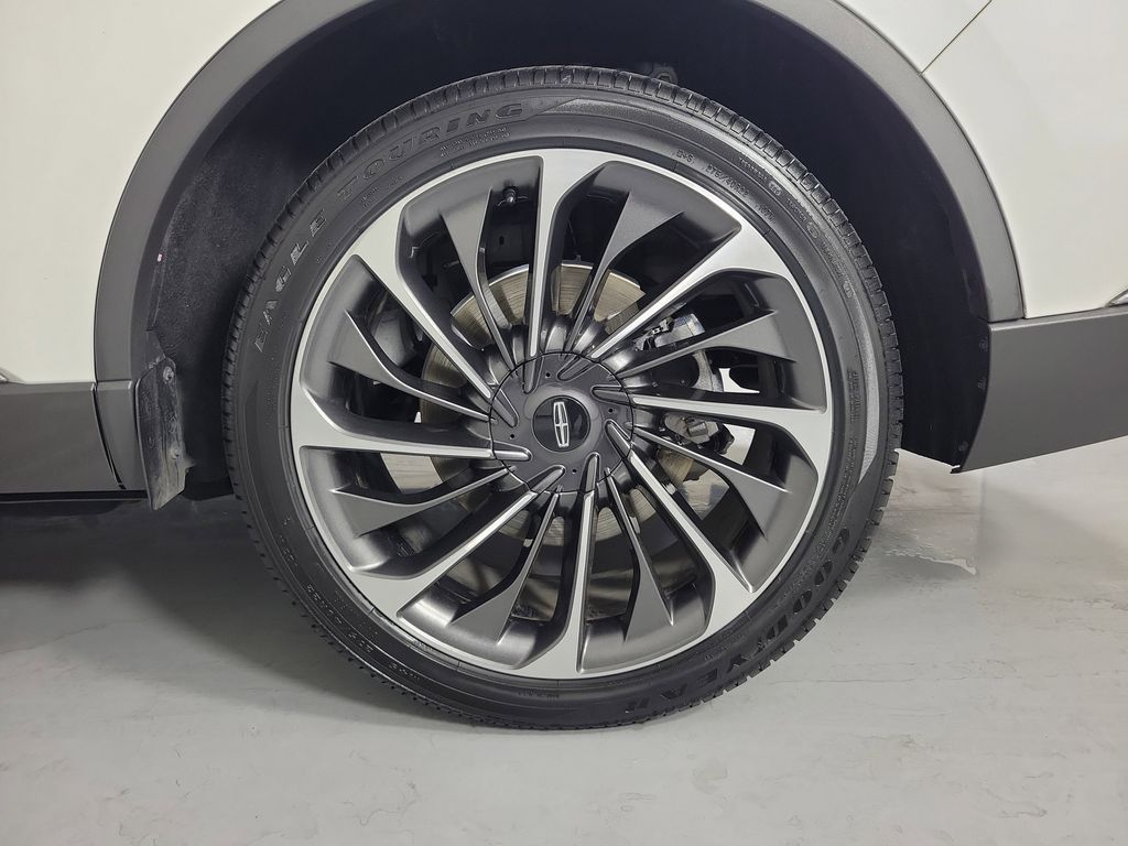 2021 Lincoln Aviator Reserve White at Bayshore Chrysler Jeep Dodge Ram