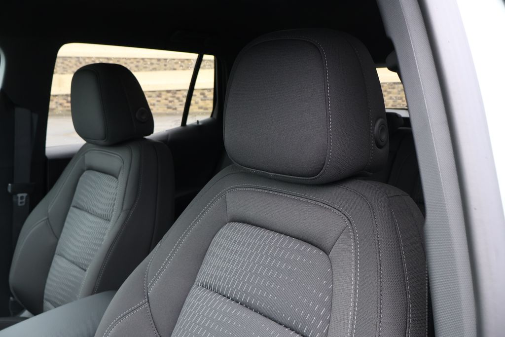 Thumbnail: 2026 Chevrolet Equinox - 15