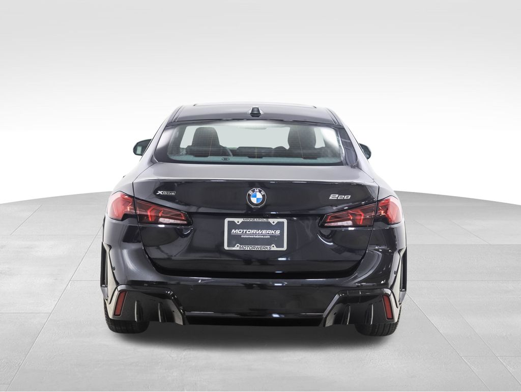 Thumbnail: 2025 BMW 2 Series - 4