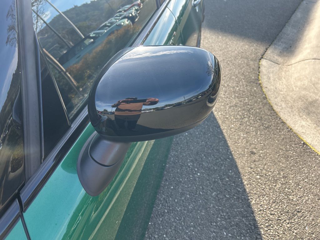 Thumbnail: 2025 MINI Cooper - 8