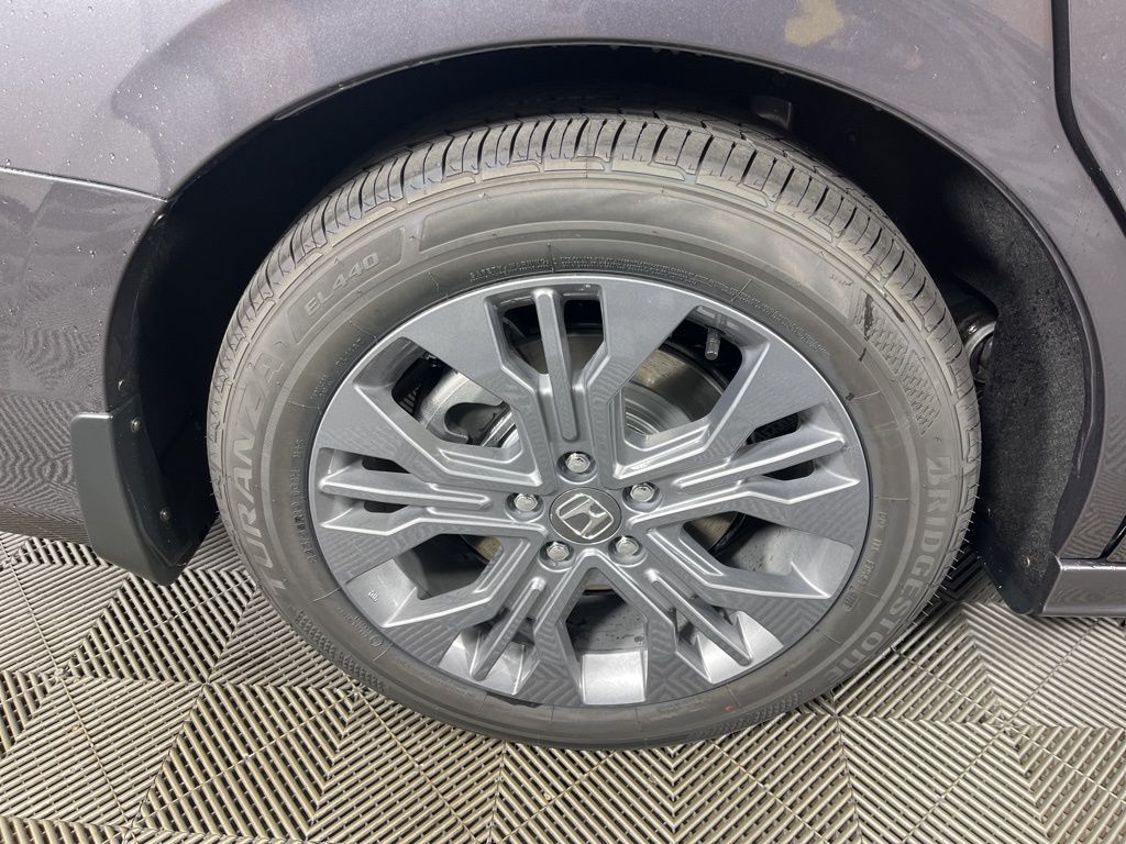 Thumbnail: 2026 Honda Odyssey - 21