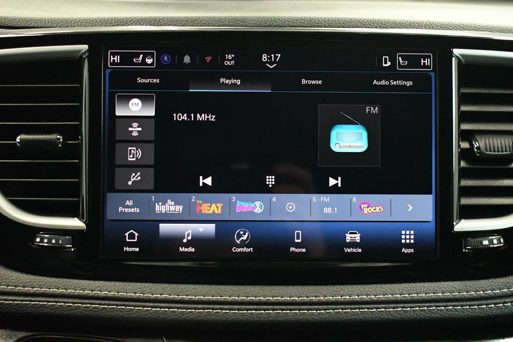 Used 2026 Black Chrysler Select image 36