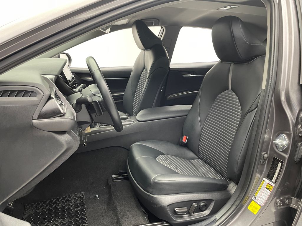 2023 Toyota Camry SE 13