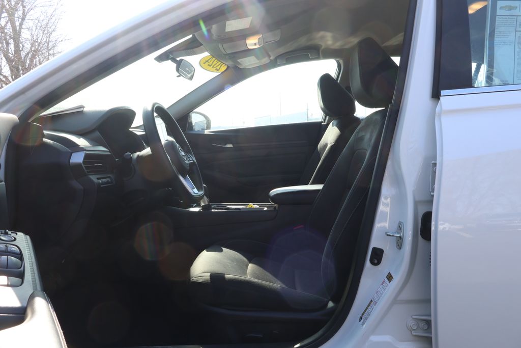 Thumbnail: 2024 Nissan Altima - 27