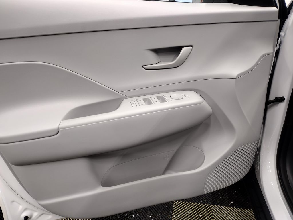 2026 Hyundai Kona SEL