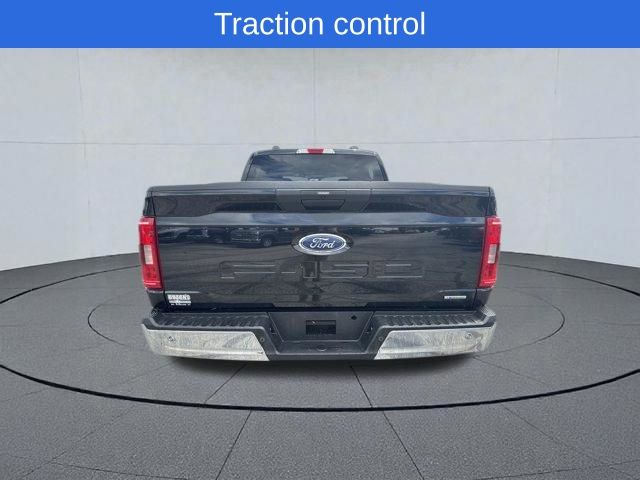 View vehicle photo 7