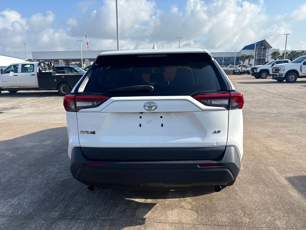 2024 Toyota RAV4 LE - 5