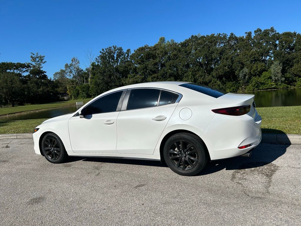 Thumbnail: 2021 Mazda Mazda3 - 3