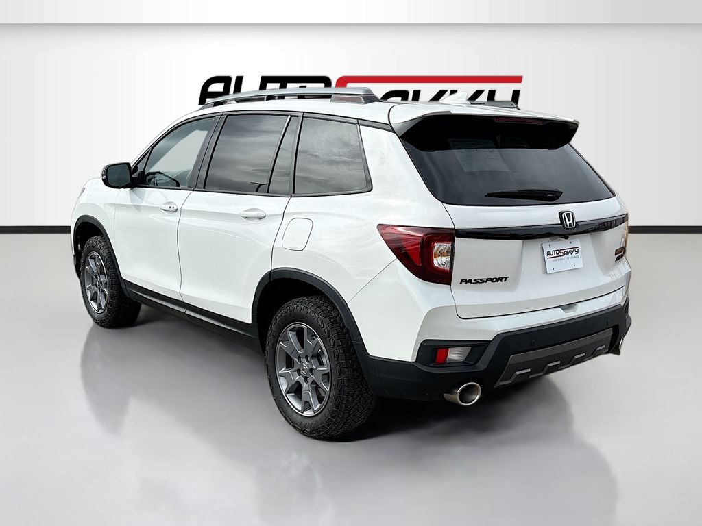 Used 2025 White Honda TrailSport image 5