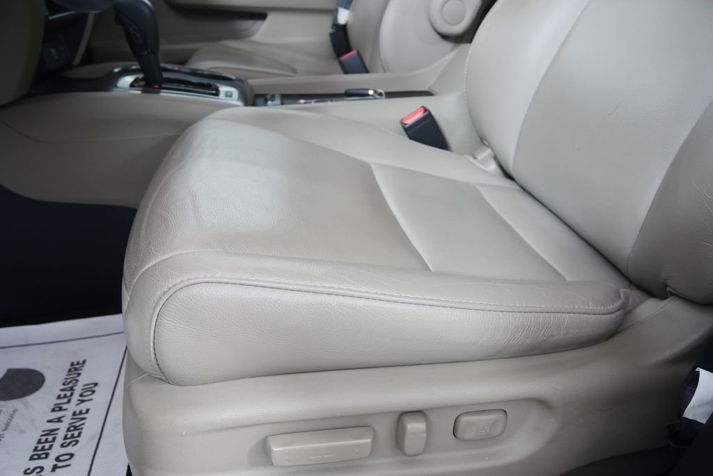 Thumbnail: 2018 Honda Pilot - 10