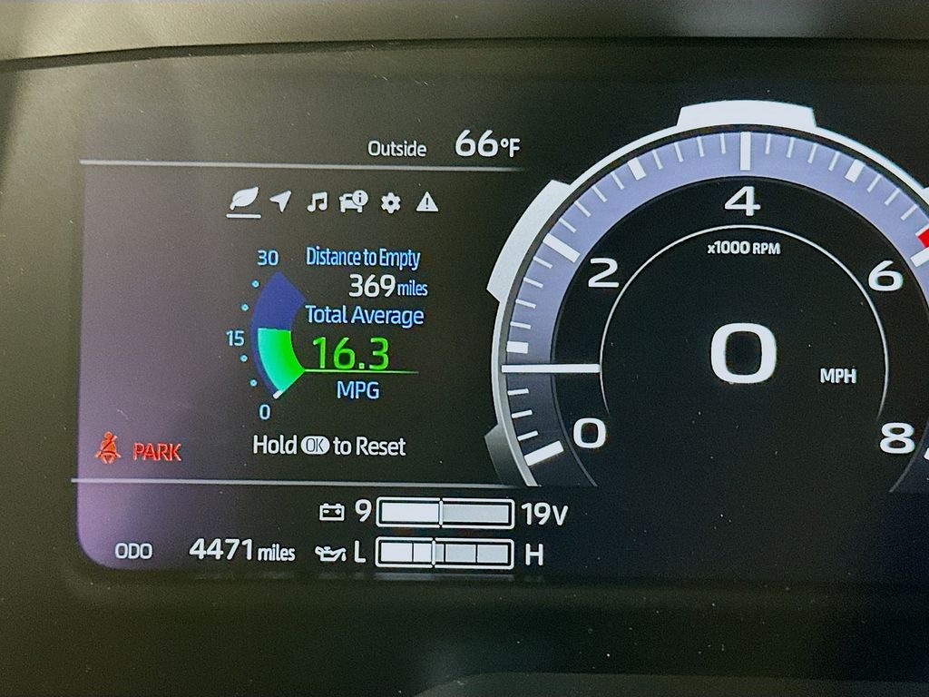 Thumbnail: 2025 Toyota Tundra - 12