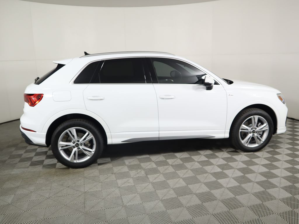 2024 Audi Q3  4