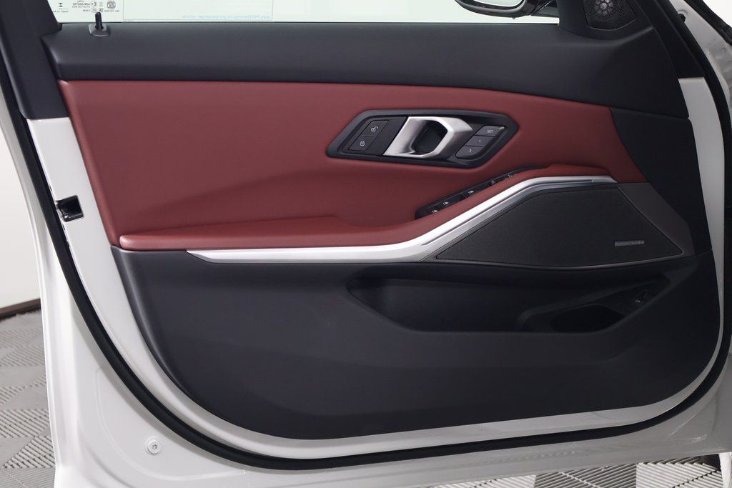 2025 BMW 3 Series 330i 7