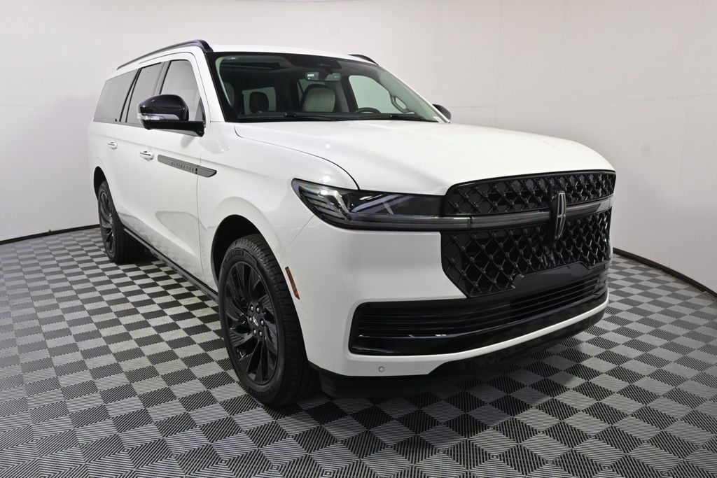 New 2026 White Lincoln Reserve image 9