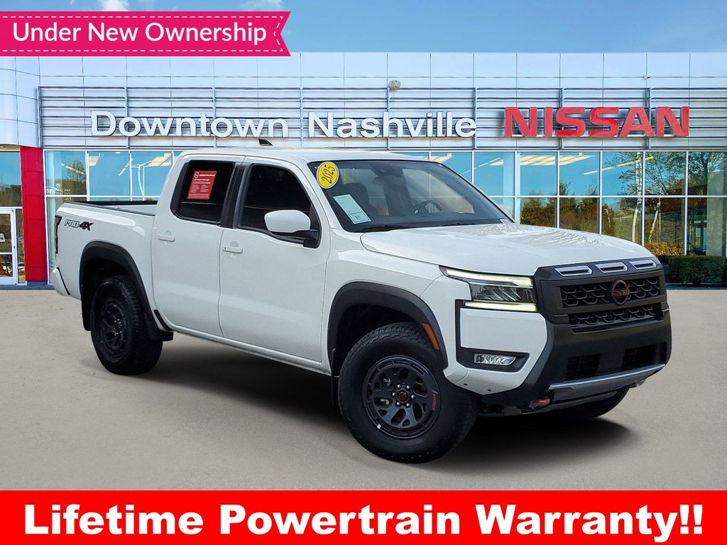 2025 Nissan Frontier PRO-4X Crew Cab 4WD