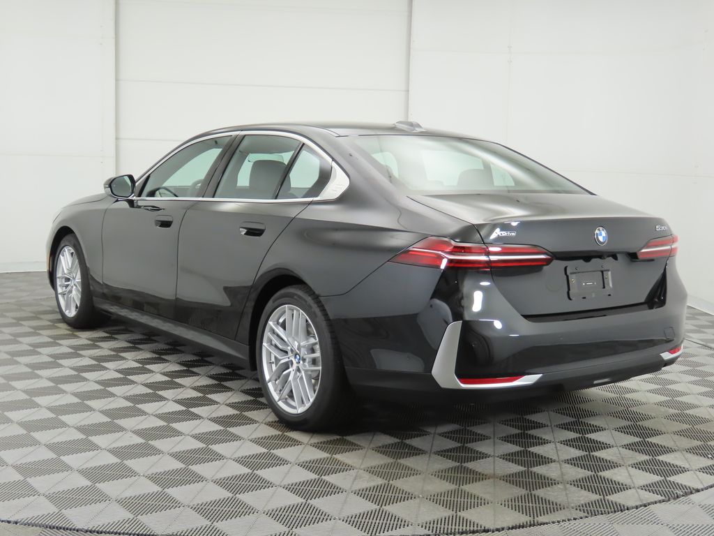 2024 BMW 5 Series 530i xDrive 7