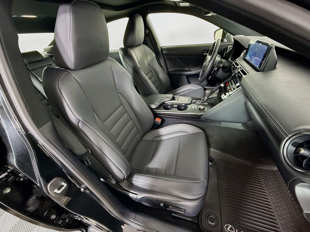 Thumbnail: 2024 Lexus IS - 28