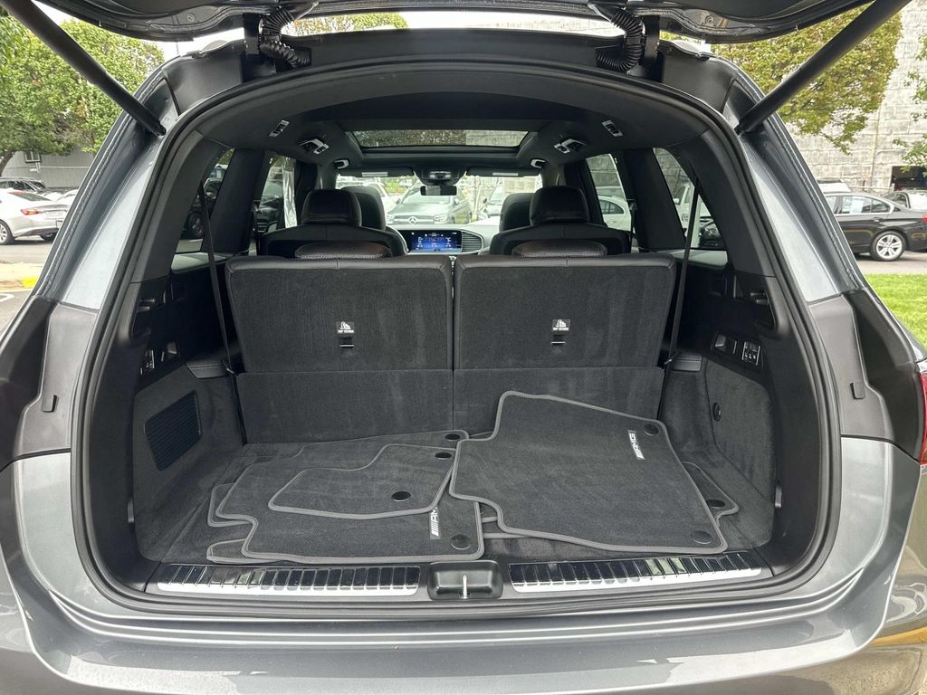 Thumbnail: 2024 Mercedes-Benz GLS - 30