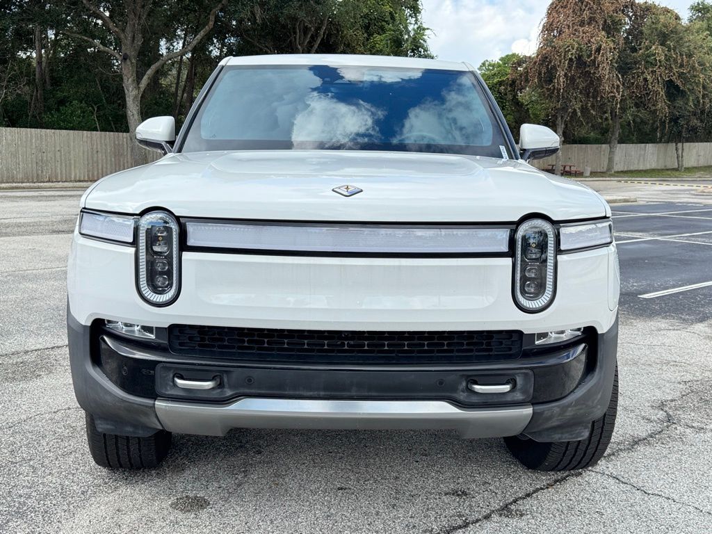 2022 Rivian R1T Adventure photo 2