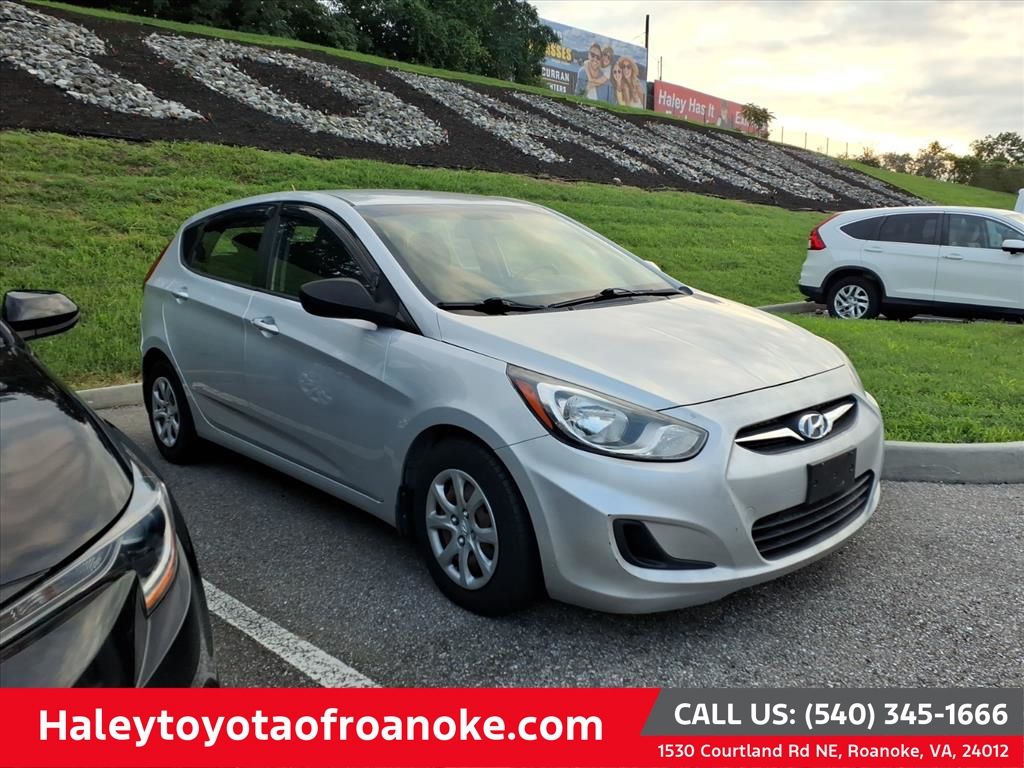 Ironman Silver 2012 Hyundai Accent Hatchback Front-Wheel Drive 6-Speed Automatic Overdrive