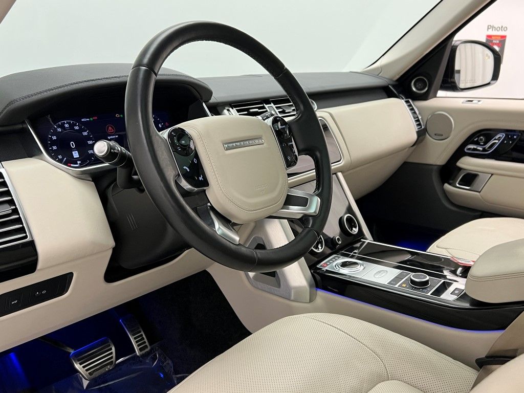 Thumbnail: 2021 Land Rover Range Rover - 28