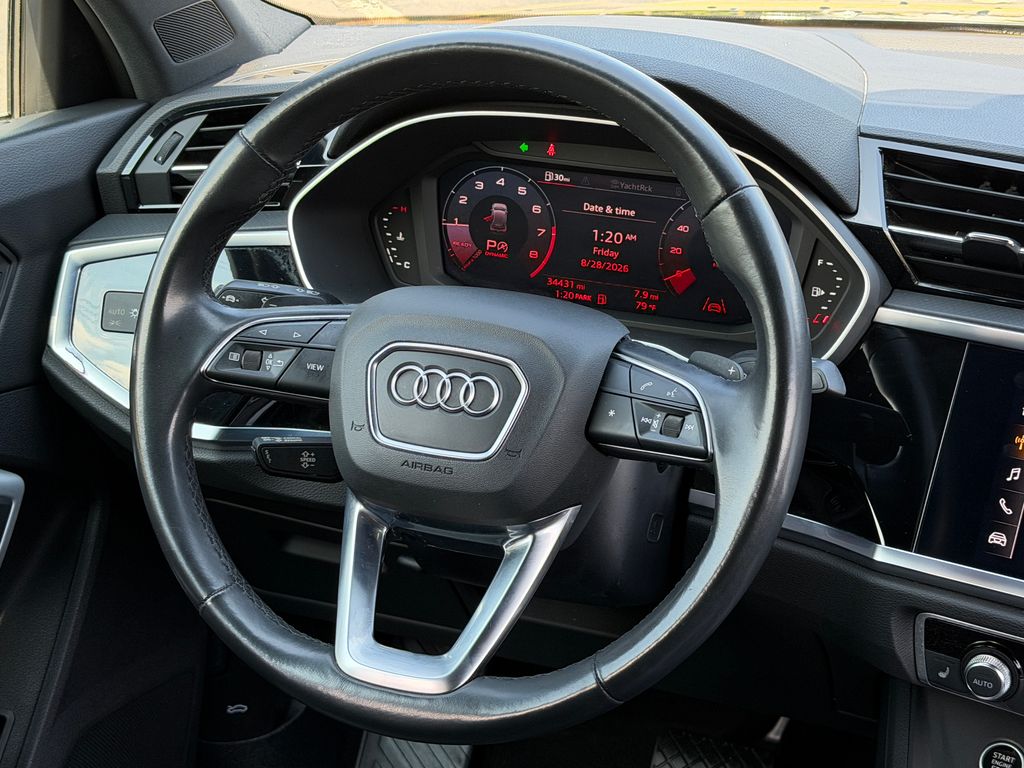Thumbnail: 2021 Audi Q3 - 17
