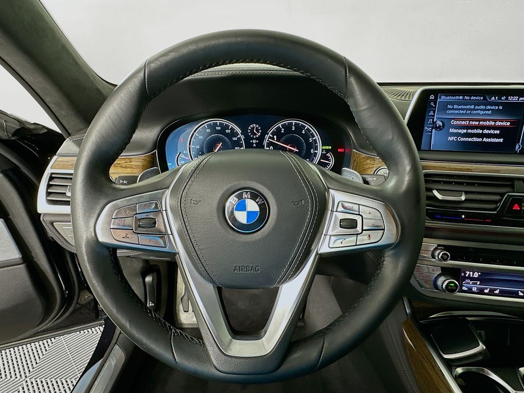 Thumbnail: 2016 BMW 7 Series - 11