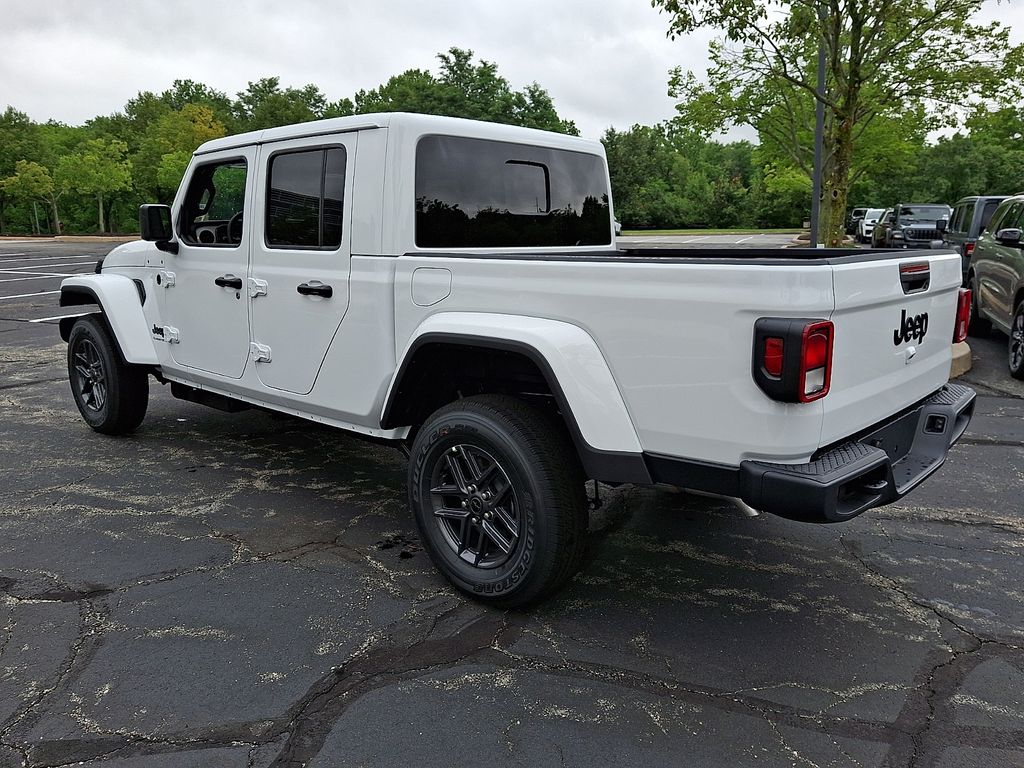 New 2026 Jeep Gladiator Truck