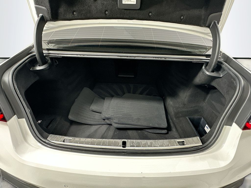 Thumbnail: 2020 BMW 7 Series - 27