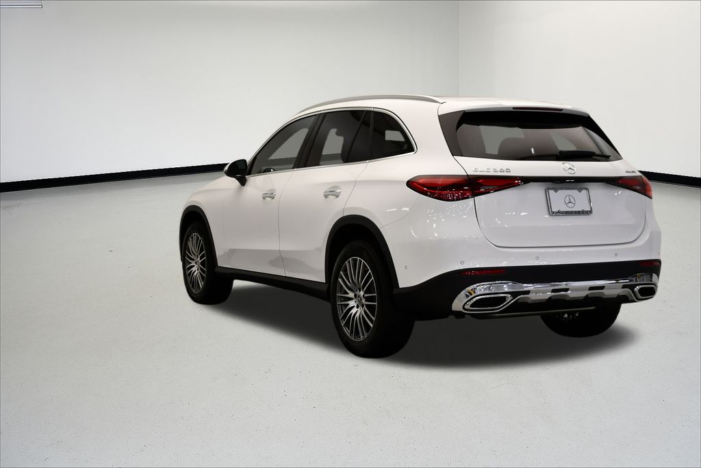 Thumbnail: 2026 Mercedes-Benz GLC - 3