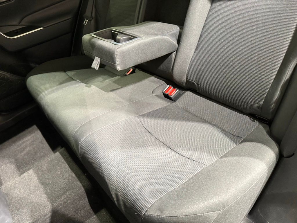 Thumbnail: 2024 Toyota RAV4 - 19