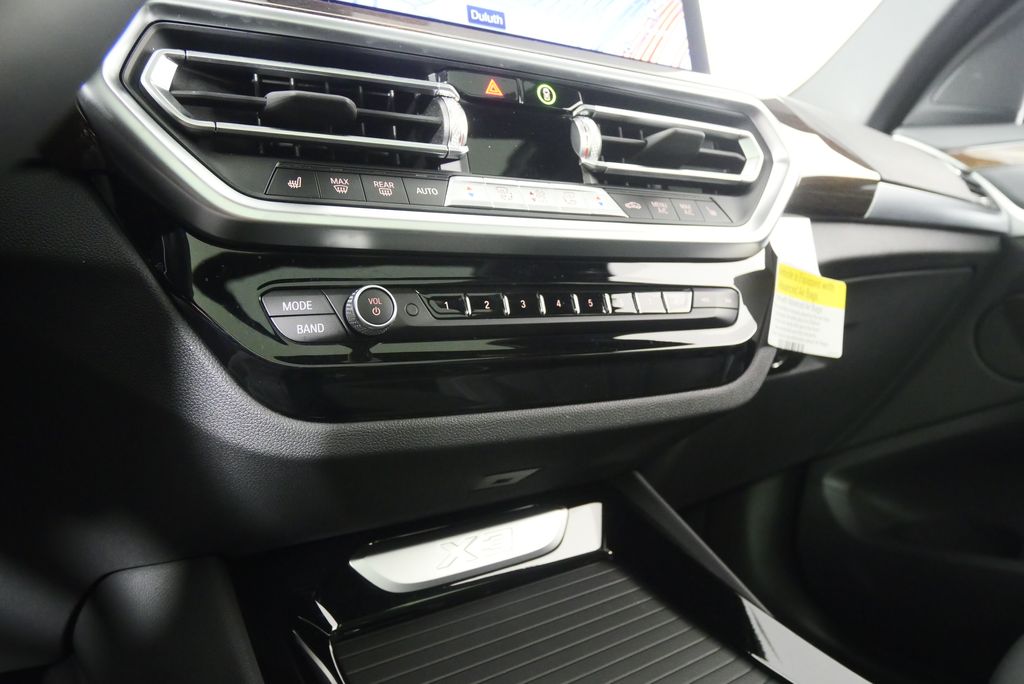 Thumbnail: 2024 BMW X3 - 25