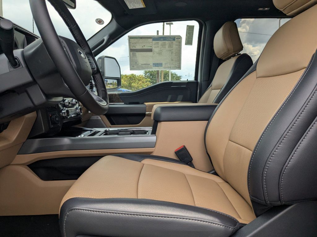 2025 Ford F-350 Super Duty Lariat