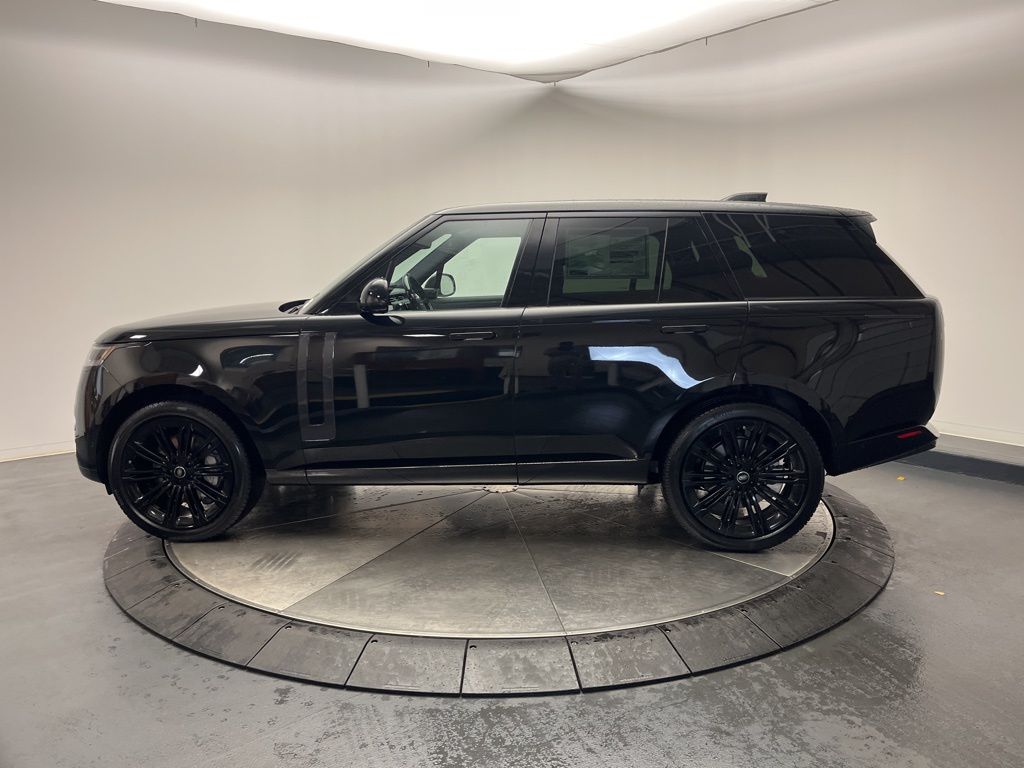 Thumbnail: 2025 Land Rover Range Rover - 2