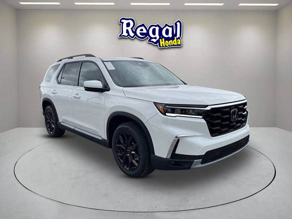 new 2025 Honda Pilot car, priced at $49,553