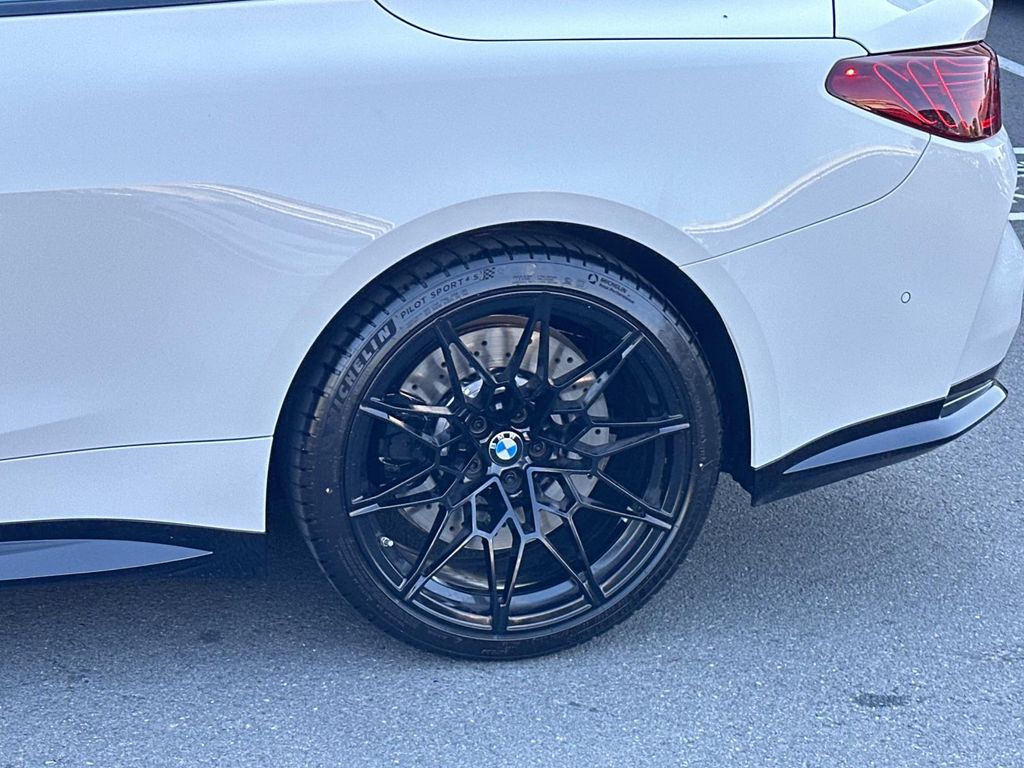 Thumbnail: 2025 BMW M4 - 18