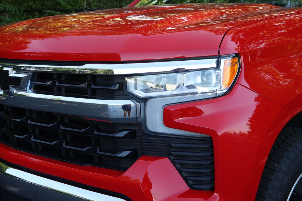 Thumbnail: 2024 Chevrolet Silverado 1500 - 3