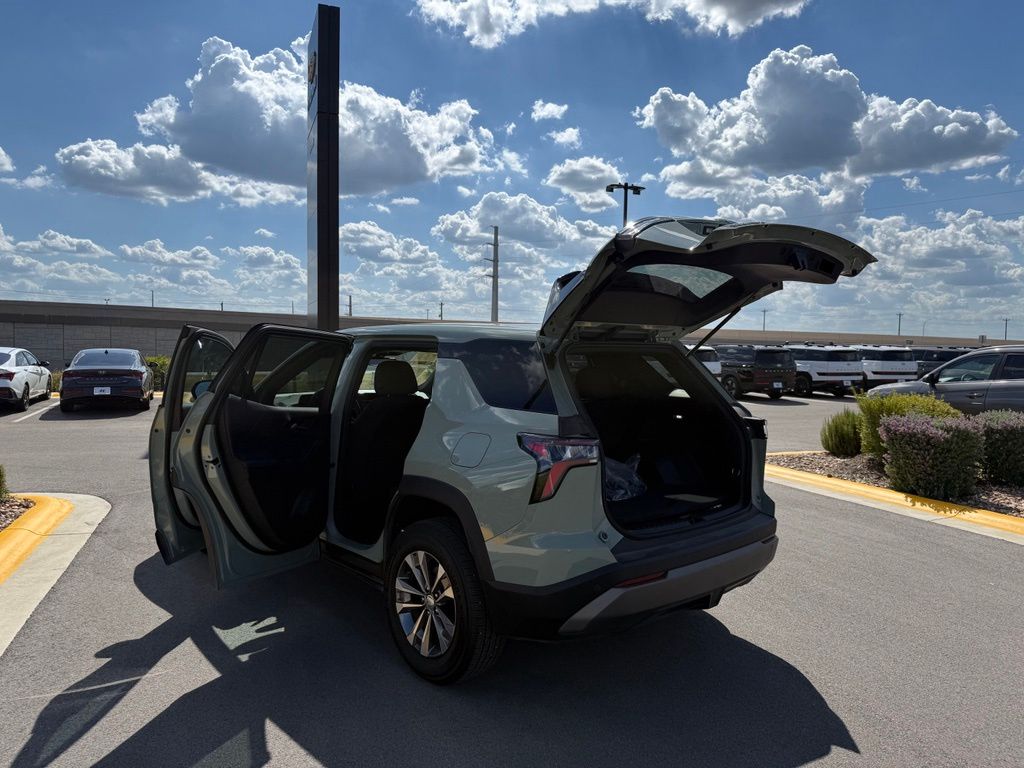 Thumbnail: 2026 Chevrolet Equinox - 17