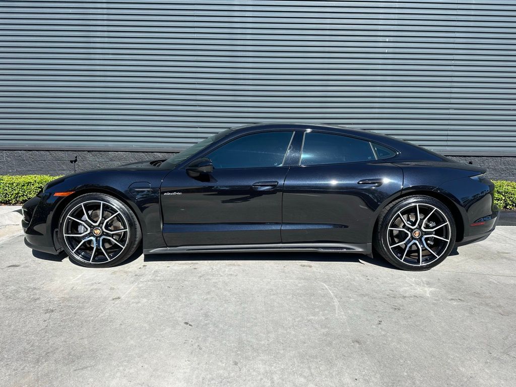 Thumbnail: 2023 Porsche Taycan - 2