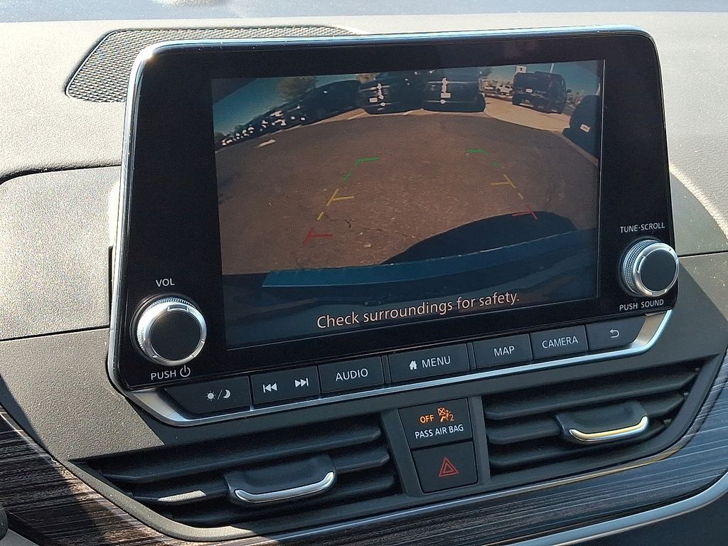 Thumbnail: 2021 Nissan Altima - 19