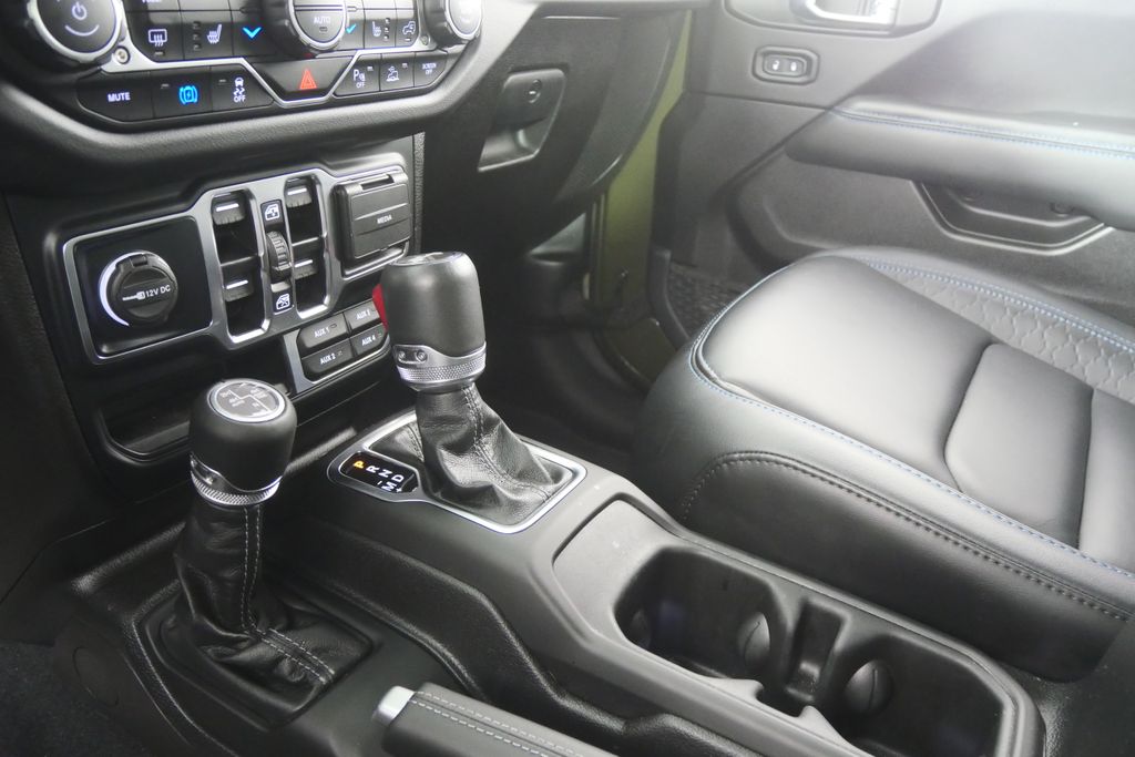 Thumbnail: 2024 Jeep Wrangler - 23