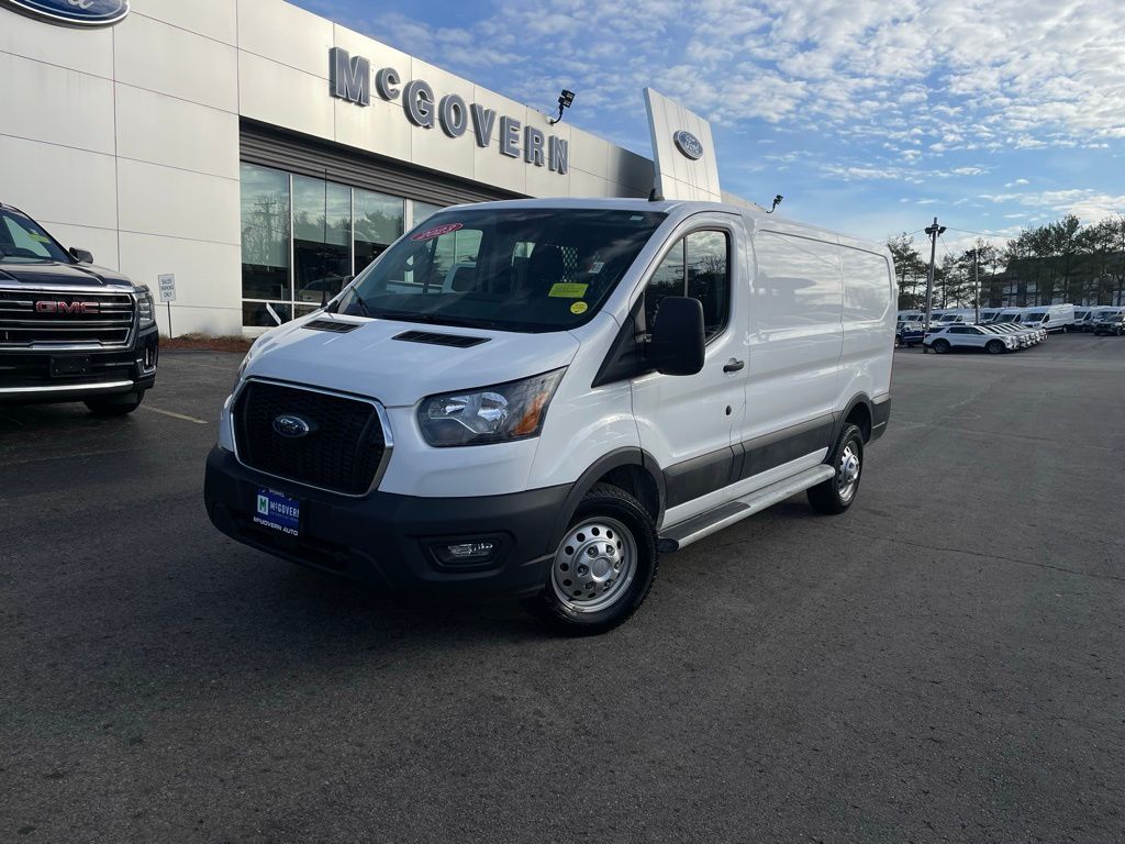 View vehicle photo 2