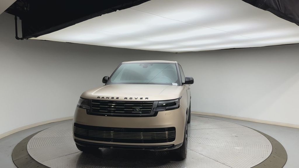 Thumbnail: 2026 Land Rover Range Rover - 7