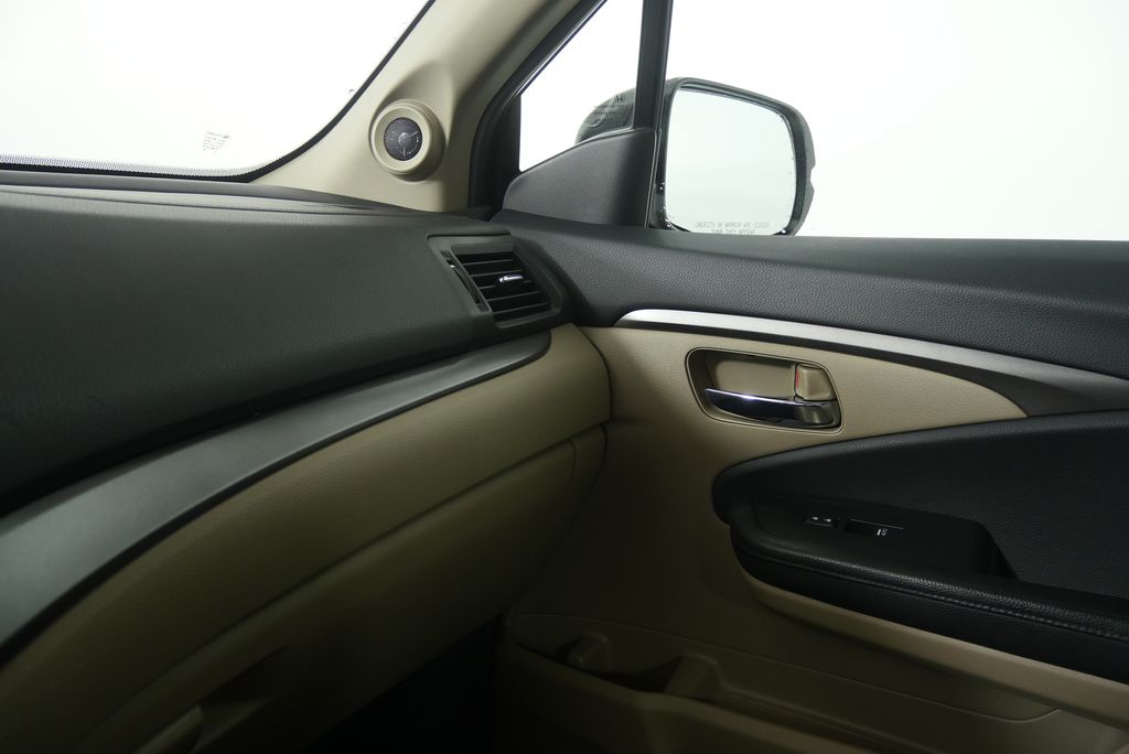 Thumbnail: 2018 Honda Pilot - 31