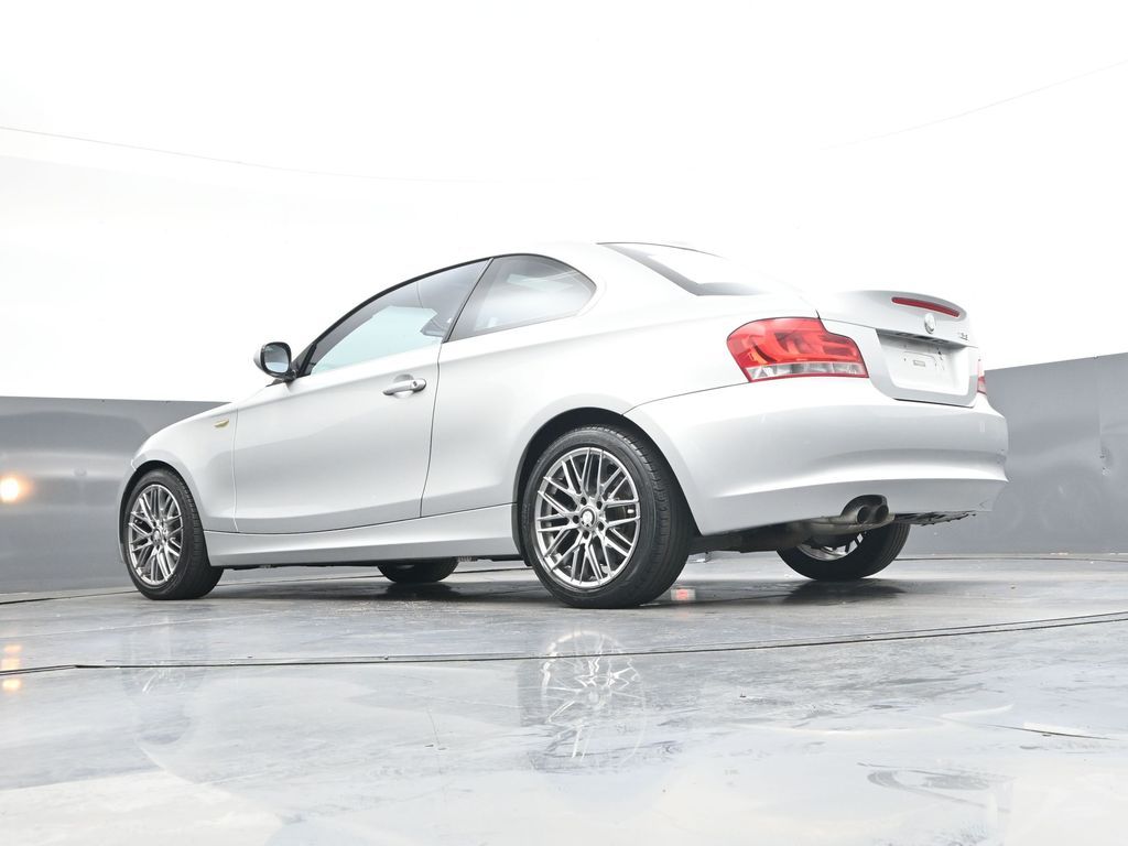 Used 2012 Silver BMW 128i image 34