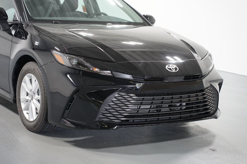 Thumbnail: 2025 Toyota Camry - 4