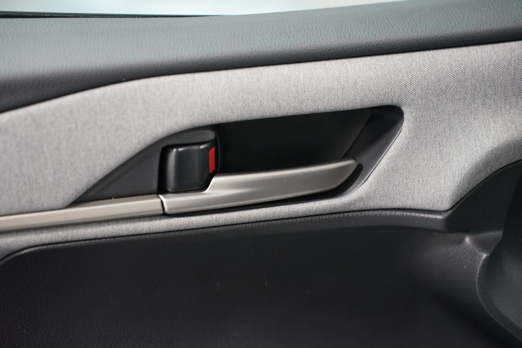 Thumbnail: 2026 Toyota Camry - 32