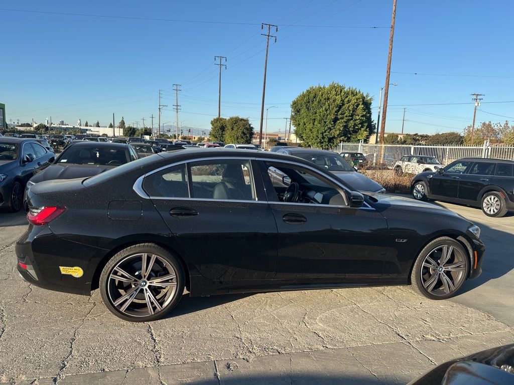 2022 BMW 3 Series 330e iPerformance 4