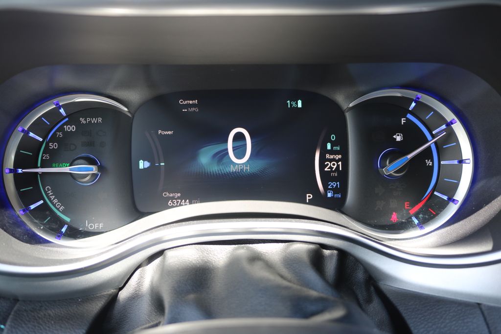 Used Car 2018 Chrysler Pacifica Hybrid  Limited For Sale Under $25,000 In Austin, Texas