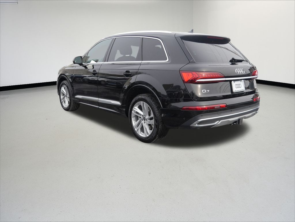 Thumbnail: 2023 Audi Q7 - 3